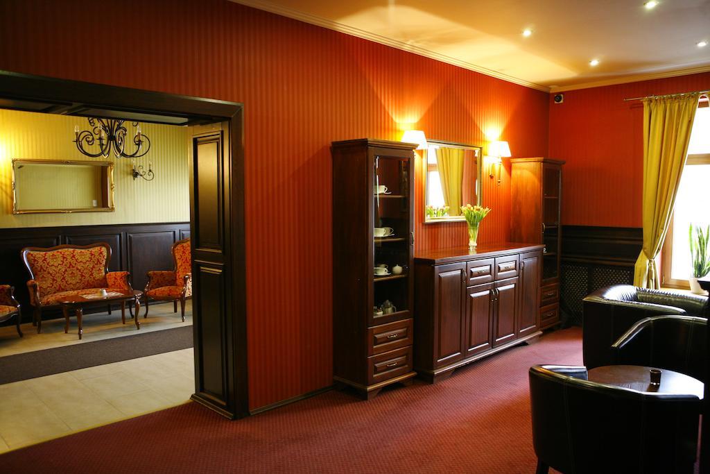 Namysłów Hotel Zorza מראה חיצוני תמונה