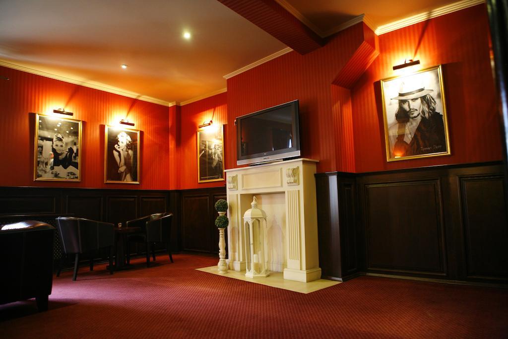 Namysłów Hotel Zorza מראה חיצוני תמונה