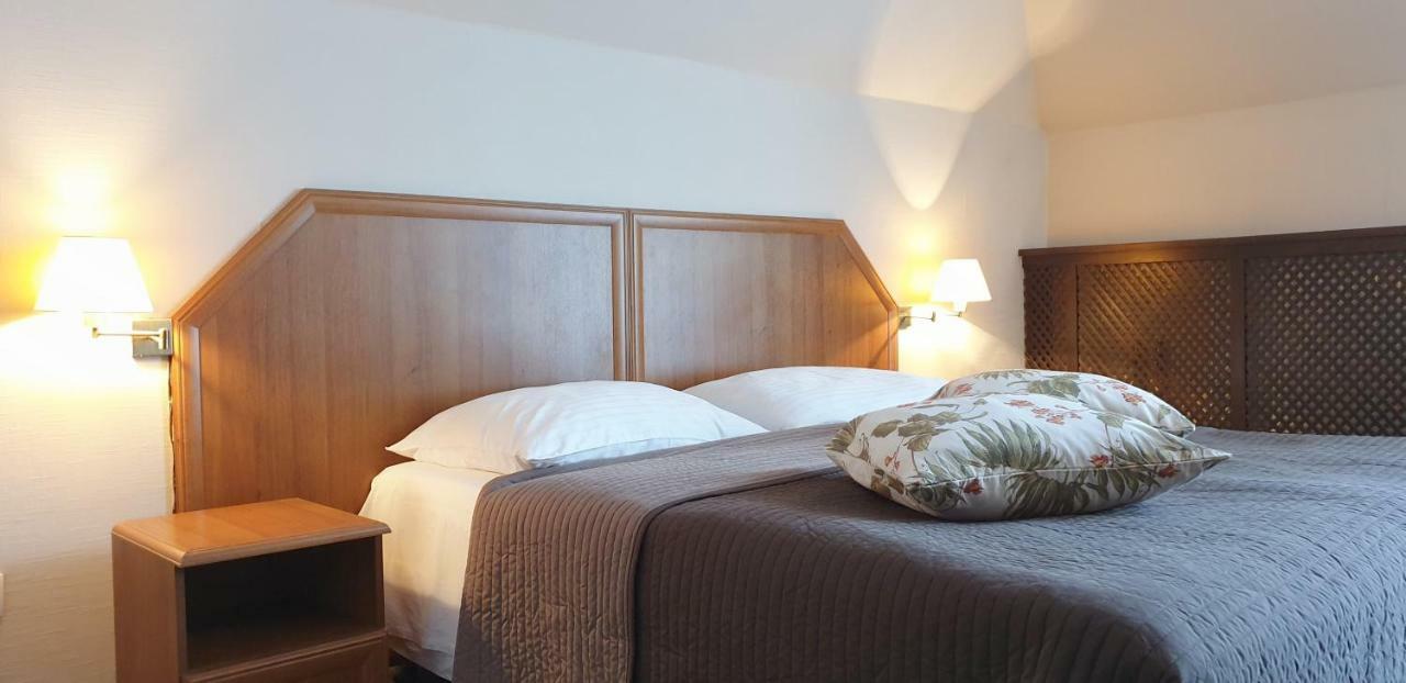 Namysłów Hotel Zorza מראה חיצוני תמונה